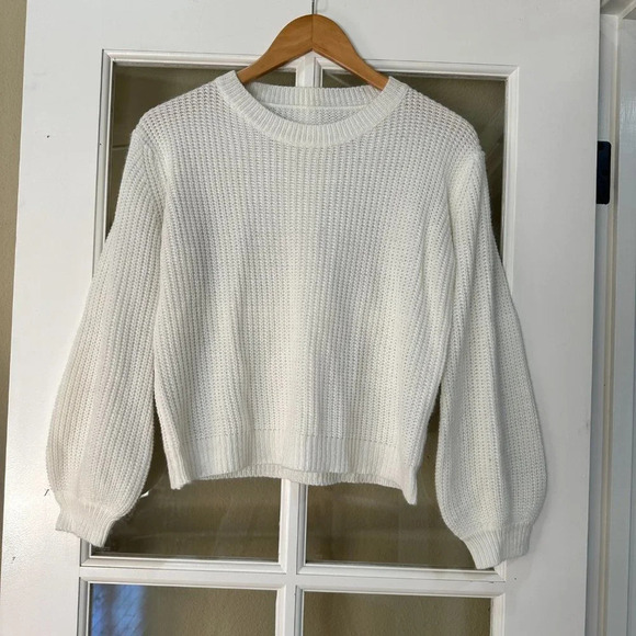 SHEIN Bell Sleeve Cropped Chunky Sweater - small - Picture 2 of 6